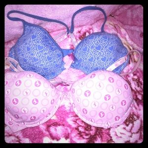 2 VS pink bras
